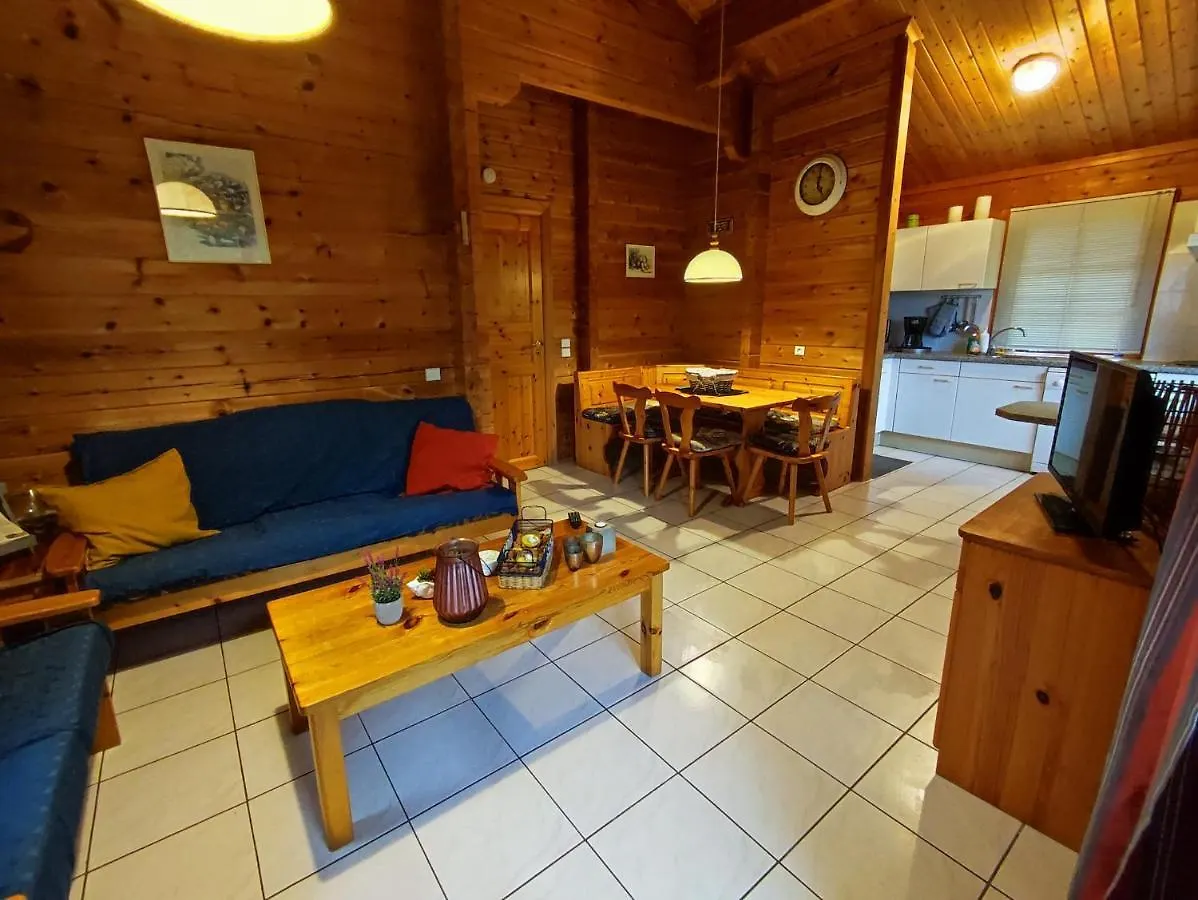 Camping Hôtel Le chalet Roy à Mauroux