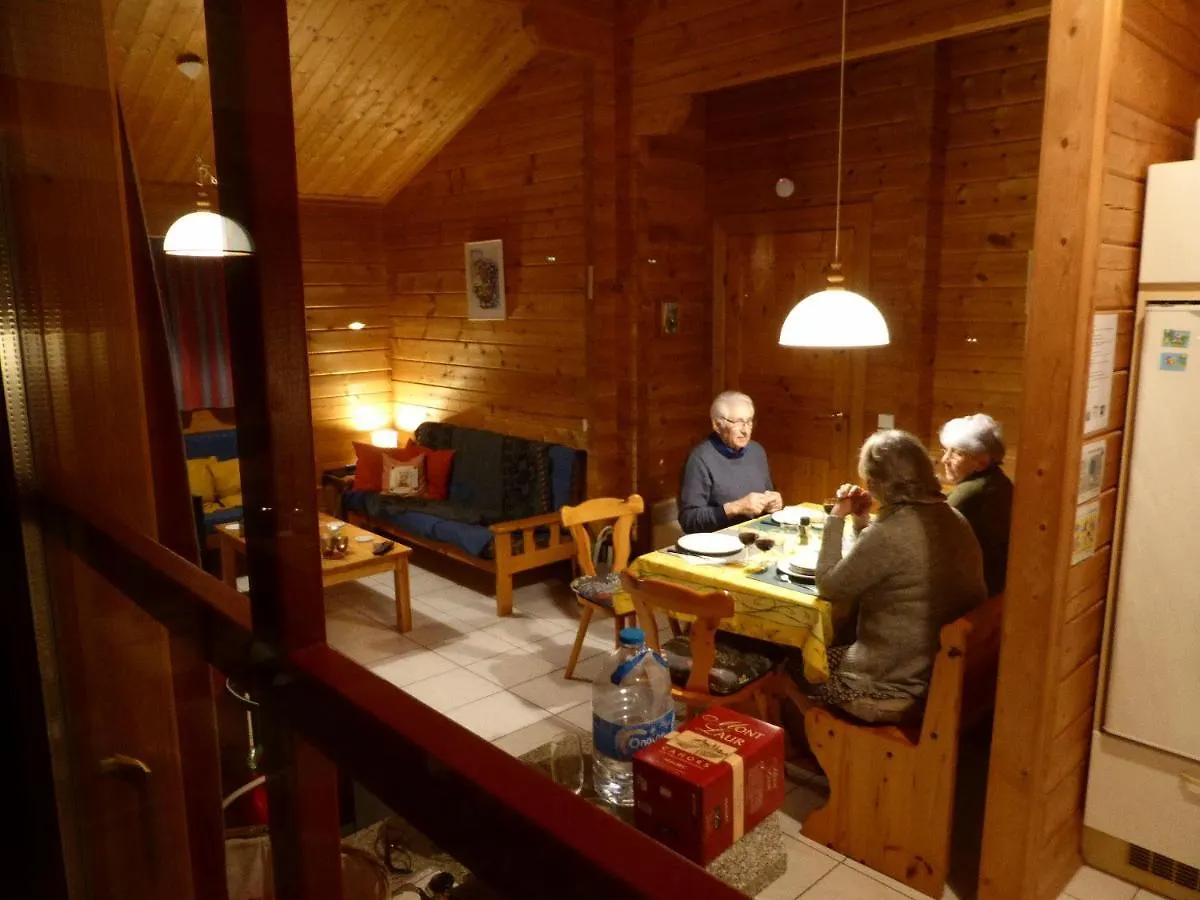 Hôtel Le chalet Roy à Mauroux  0*, Mauroux (Lot) France