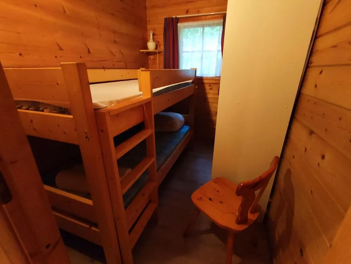 Camping Hôtel Le chalet Roy à Mauroux  France